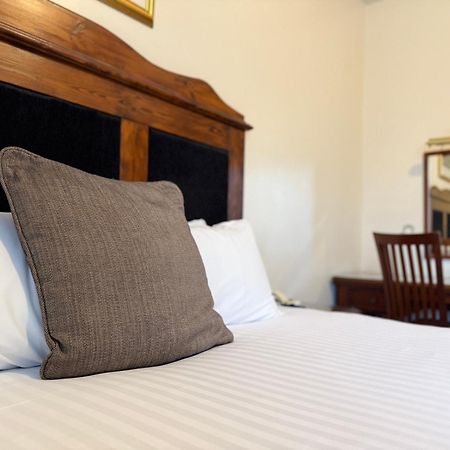 Aberdeen Douglas Hotel ภายนอก รูปภาพ