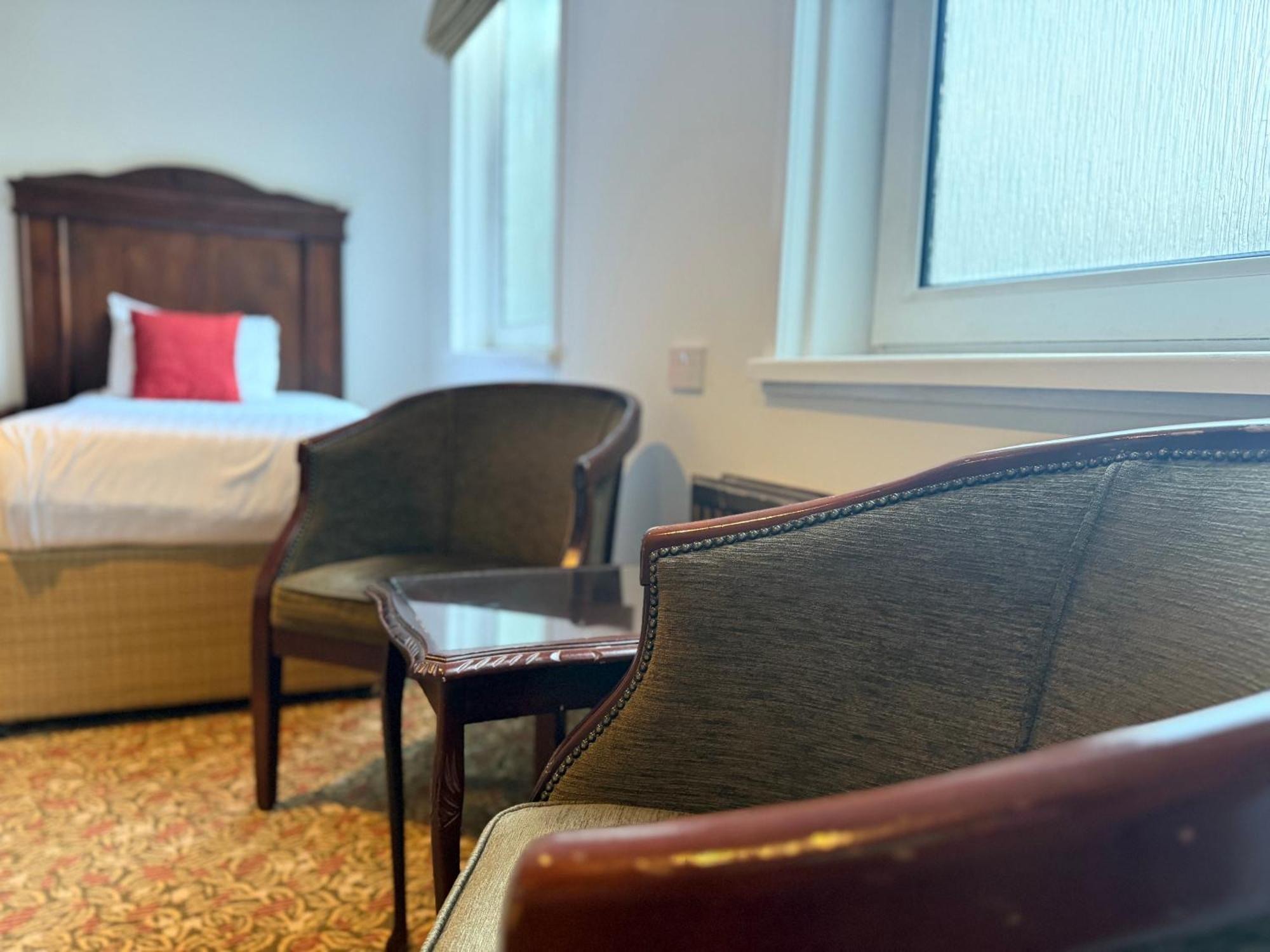 Aberdeen Douglas Hotel ภายนอก รูปภาพ
